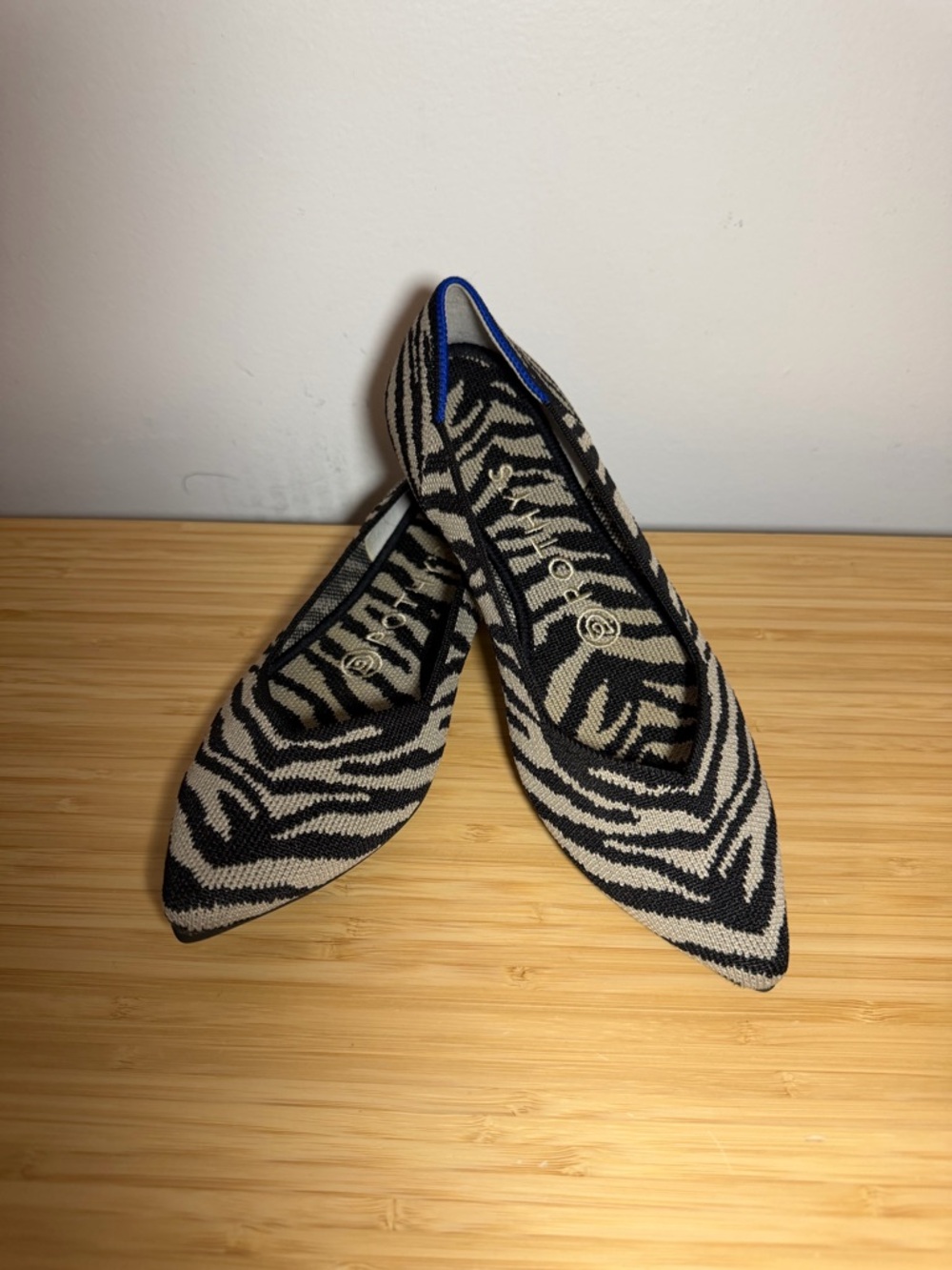 Rothy’s The Point Flat Black Zebra Print Size 6.5 — Like New